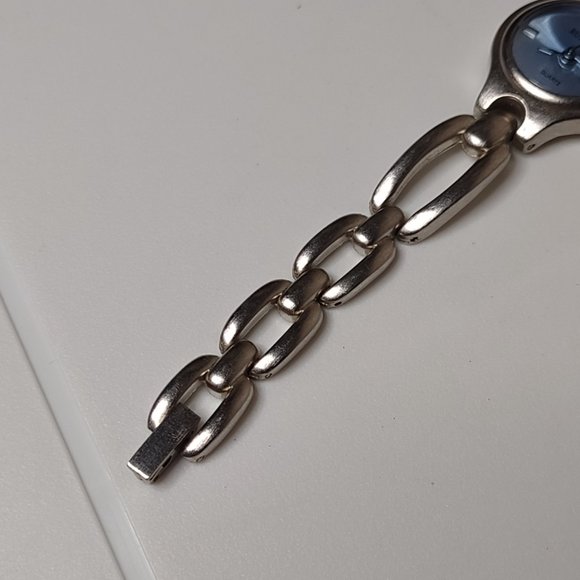 Silver Tone Metal And Blue Rumours Watch - Picture 7 of 14